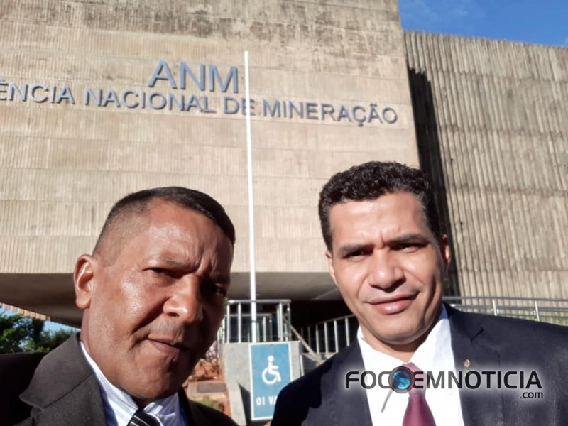 VEREADOR JOEL DA YAMAHA E SENADOR MARCOS ROG&Eacute;RIO DISCUTEM SA&Iacute;DA PARA COOPERATIVAS GARIMPEIRAS