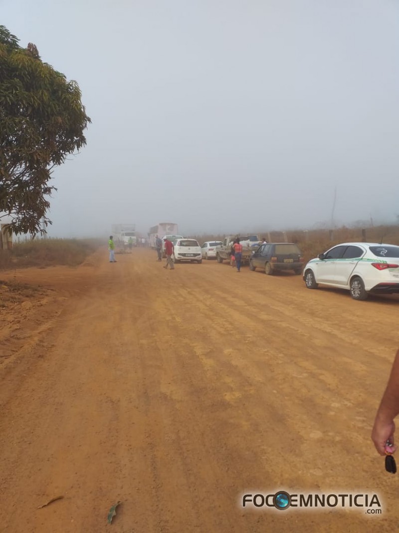 ACIDENTE ENVOLVENDO VAN E CAMINH&Atilde;O NO B - 40 DEIXA V&Aacute;RIOS ALUNOS QUE VINHAM PARA O JIEMA FERIDOS