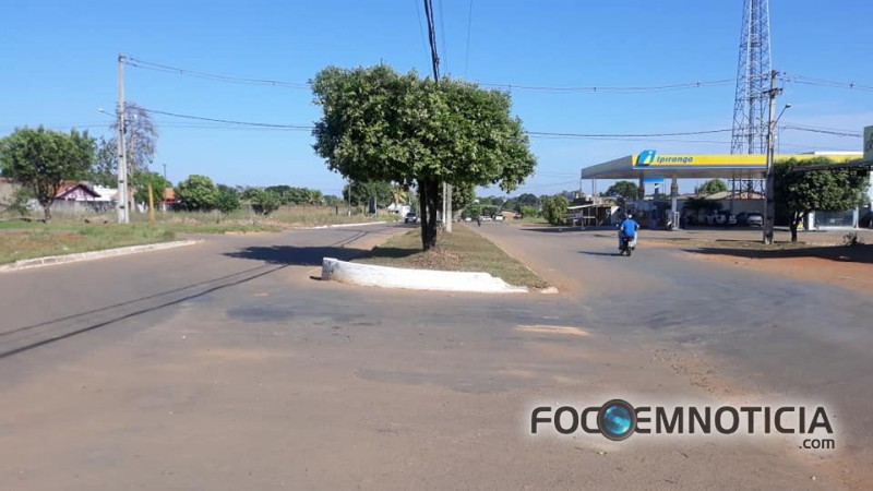 VEREADOR JOS&Eacute; AUGUSTO PEDE AO DER A CONSTRU&Ccedil;&Atilde;O DE ROTAT&Oacute;RIA NA CANA&Atilde; E ASFALTO NA TRAVESSA COLIBRI