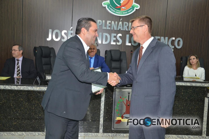 VEREADOR AMALEC PEDE E C&Acirc;MARA DE ARIQUEMES APROVA T&Iacute;TULO DE CIDAD&Atilde;O HONOR&Aacute;RIO A EDILSON NEUHAUS