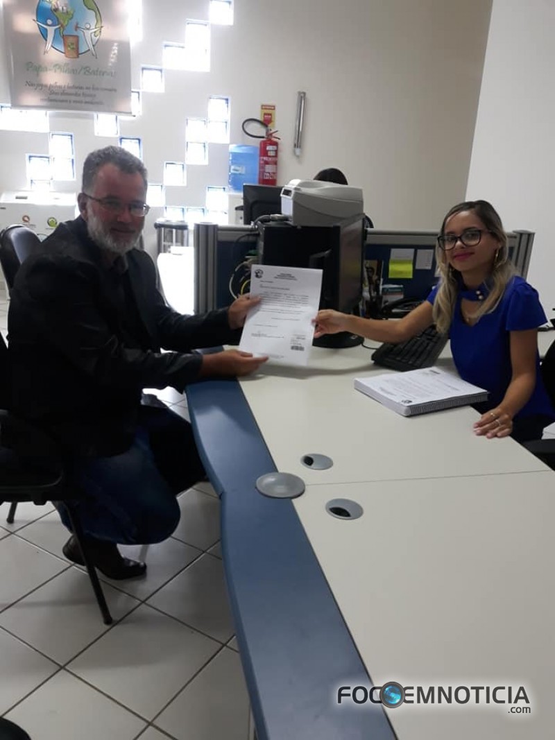 PRESIDENTE DA CPI DA "&Aacute;GUA DE ARIQUEMES" ENTREGA RELAT&Oacute;RIO FINAL AO MP E TRIBUNAL DE CONTAS