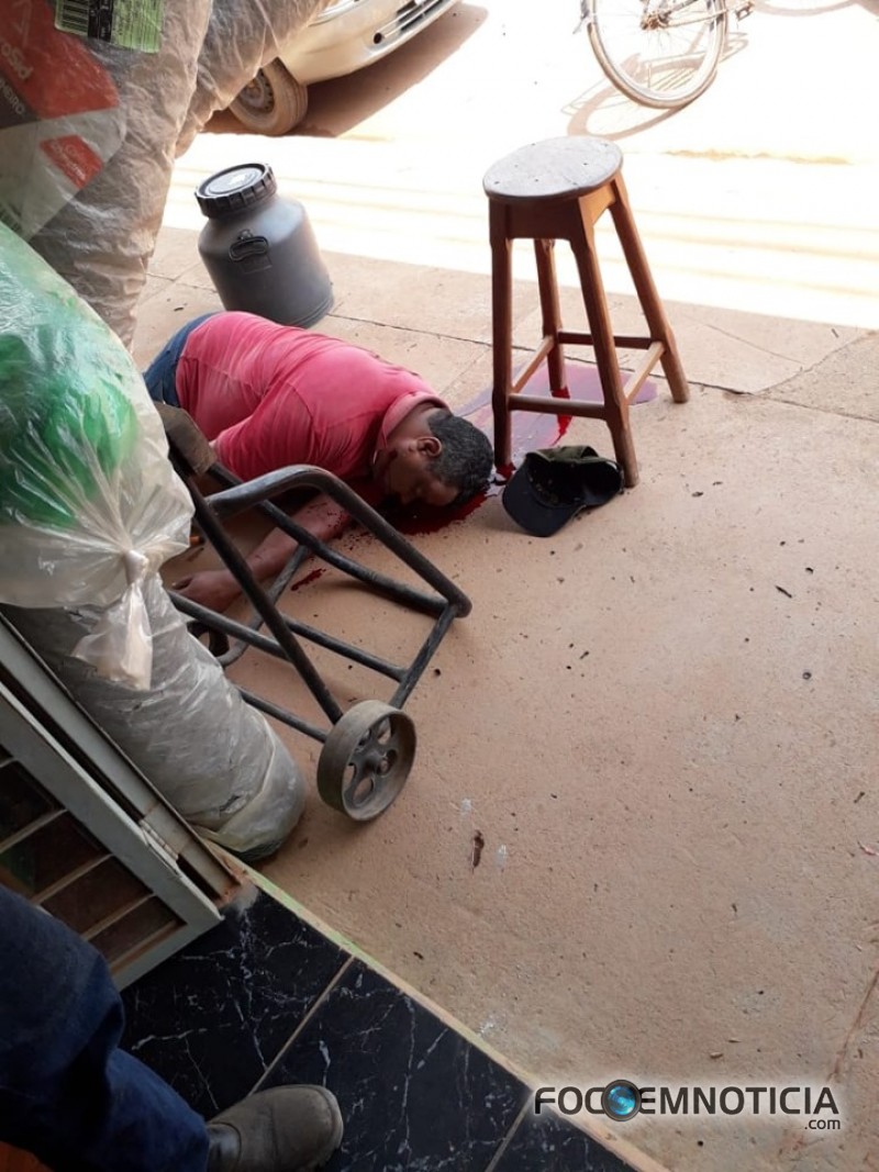 EX - VEREADOR &Eacute; ASSASSINADO COM 12 TIROS DE PISTOLA, ATEN&Ccedil;&Atilde;O IMAGEM DE ALTO IMPACTO
