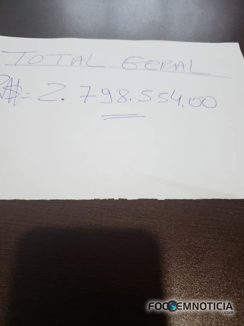 ADELINO FOLLADOR: J&Aacute; ENVIEI QUASE 3 MILH&Otilde;ES PARA ARIQUEMES E N&Atilde;O ANDO ME ESCONDENDO