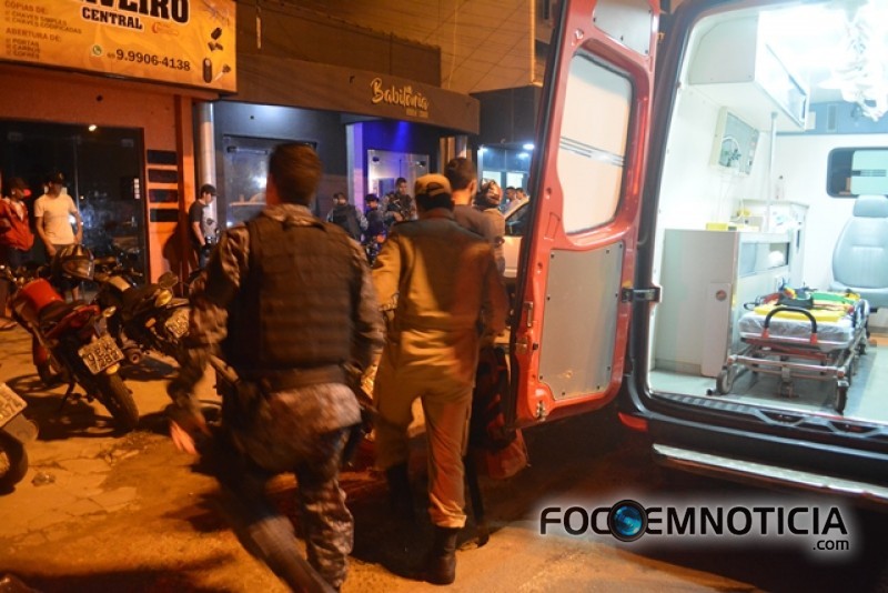 DOIS JOVENS S&Atilde;O EXECUTADOS A TIROS NA AVENIDA TANCREDO NEVES EM ARIQUEMES