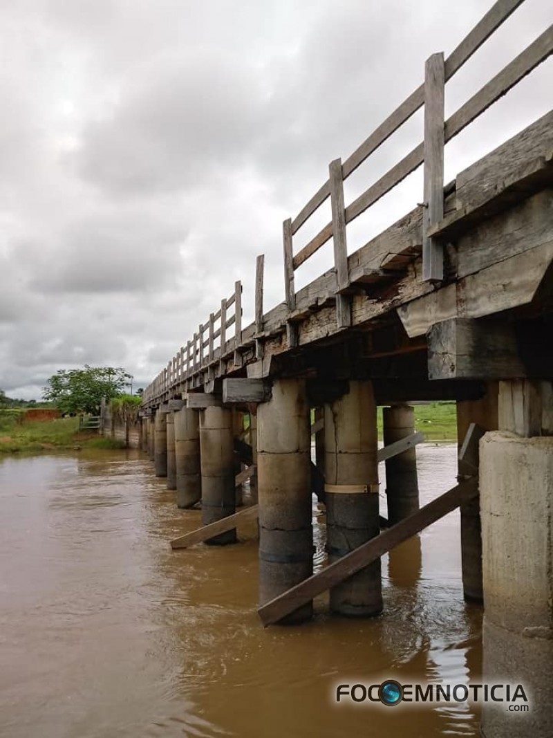 VEREADOR VANILTON CRUZ PEDE RECUPERA&Ccedil;&Atilde;O DE ESTRADAS E PONTES DA LC - 45 E LC - 35 DA BR - 364