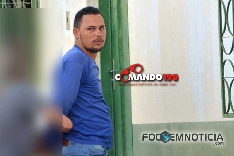 POL&Iacute;CIA FEDERAL PRENDE DOIS HOMENS COM MAIS DE CEM MIL REAIS EM NOTAS FALSAS