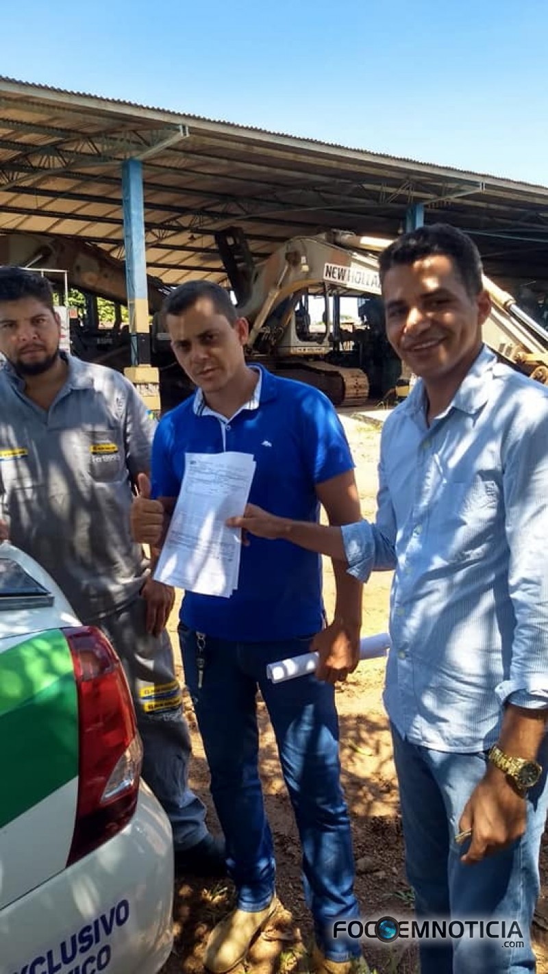 VEREADOR JOEL PEDE E SENADOR MARCOS ROG&Eacute;RIO COMPRA "PC" PARA PREFEITURA DE ARIQUEMES