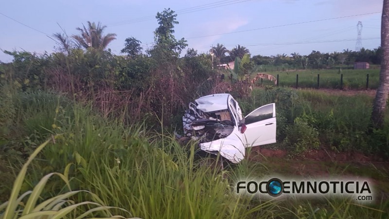 ACIDENTE NA BR - 364  ENVOLVENDO JEEP E HB20 MATA DUAS CRIAN&Ccedil;AS