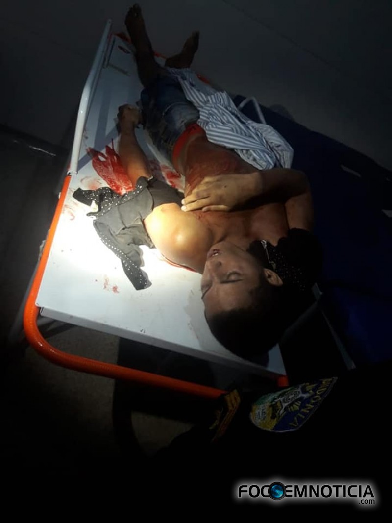 ASSALTANTE QUE FUGIU DO PRES&Iacute;DIO EM ARIQUEMES MORRE AO TROCAR TIROS COM A PM, ATEN&Ccedil;&Atilde;O IMAGENS FORTES