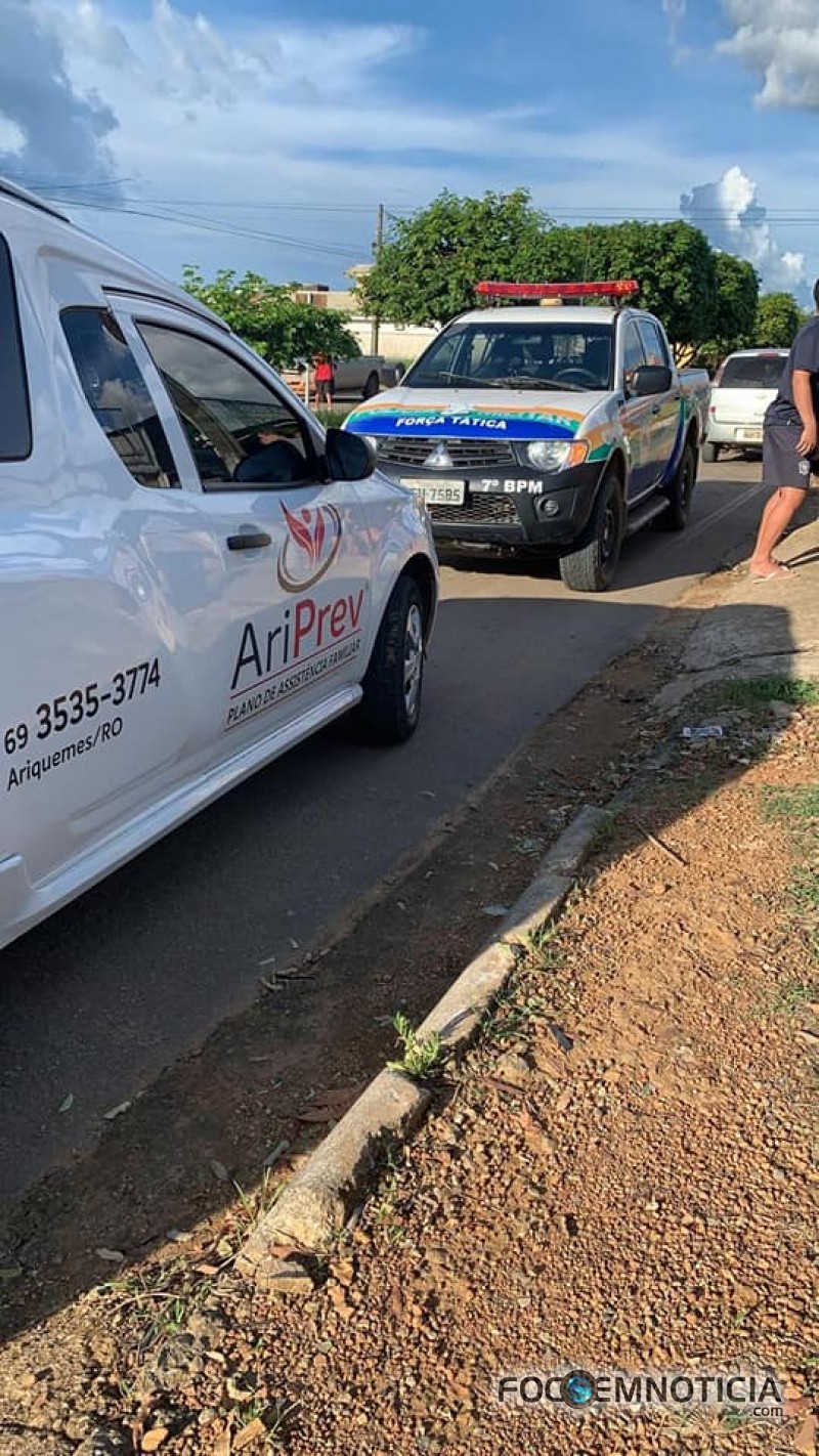 HOMEM &Eacute; ASSASSINADO COM 03 TIROS NO SETOR - 05 EM ARIQUEMES