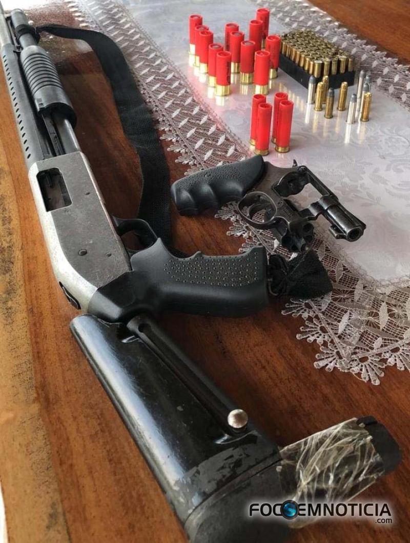 POL&Iacute;CIA FEDERAL APREENDE MAIS DE 45 QUILOS DE COCA&Iacute;NA  EM JI - PARAN&Aacute;