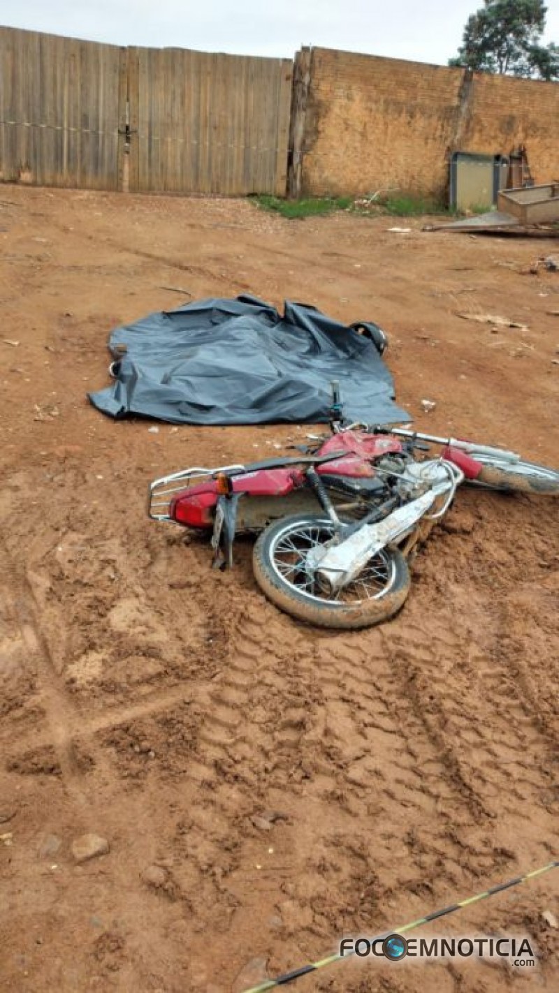 ACIDENTE ENVOLVENDO CAMINH&Atilde;O TOREIRO E MOTO MATA MAIS UMA PESSOA EM MACHADINHO