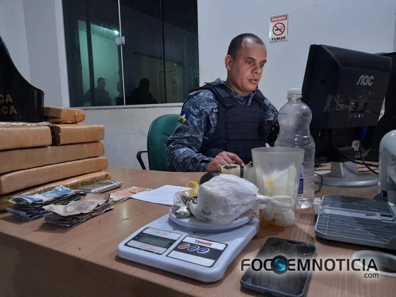 POL&Iacute;CIA MILITAR APREENDE 19 QUILOS DE MACONHA E PRENDE TR&Ecirc;S PESSOAS EM ARIQUEMES