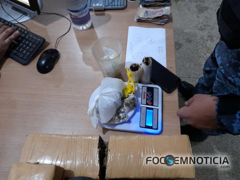 POL&Iacute;CIA MILITAR APREENDE 19 QUILOS DE MACONHA E PRENDE TR&Ecirc;S PESSOAS EM ARIQUEMES