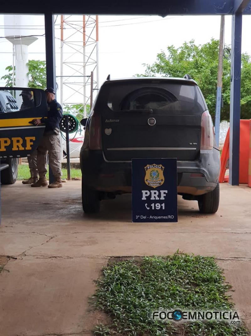 PRF APREENDE MAIS DE 23 QUILOS DE COCA&Iacute;NA NA BR - 364 QUE VIRIA PARA ARIQUEMES, VEJA AS FOTOS