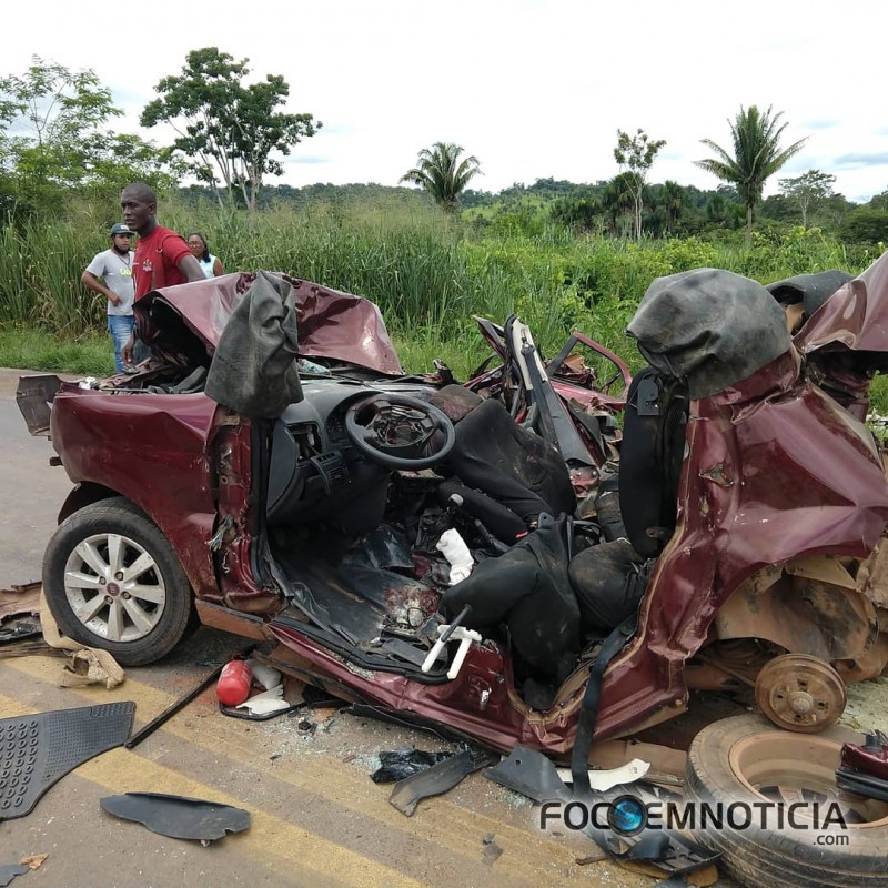 SIENA &Eacute; ESPREMIDO POR 02 CARRETAS NA BR - 364 PR&Oacute;XIMO A ARIQUEMES E CRIAN&Ccedil;A DE 06 MESES VEM A &Oacute;BITO
