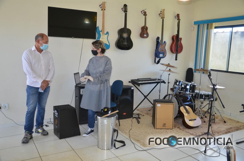 DEPUTADO FEDERAL CORONEL CHRIS&Oacute;STOMO VISITA AMAAR EM ARIQUEMES E GARANTE RECURSOS
