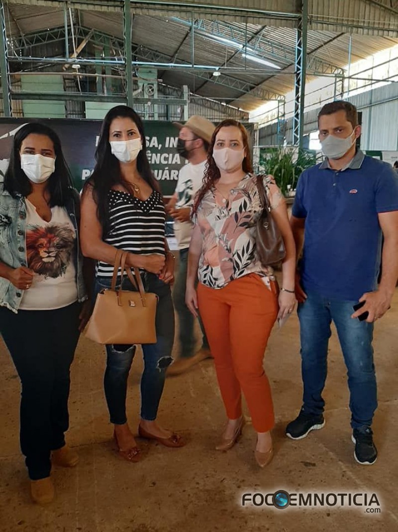 VEREADORA SIMONE MACEDO PARTICIPA DO LAN&Ccedil;AMENTO DO PROGRAMA "AGROLEITE" EM MACHADINHO DO OESTE