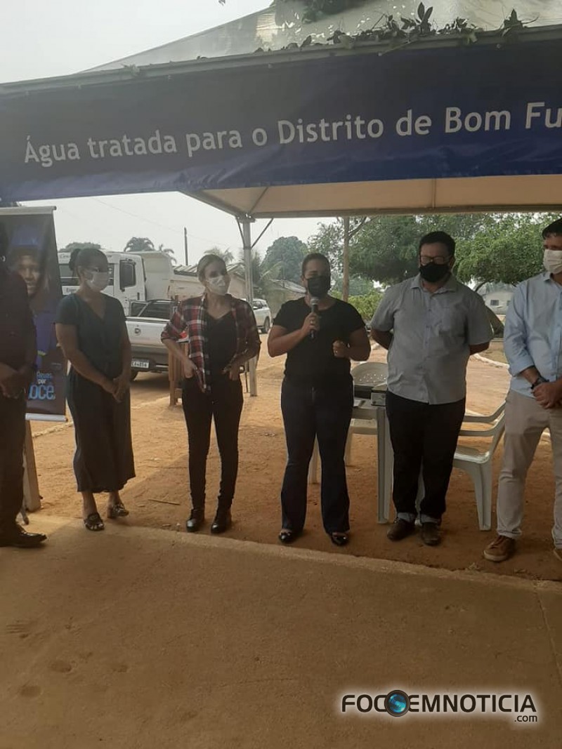 VEREADORA SIMONE ACOMPANHA IN&Iacute;CIO DAS OBRAS DA REDE DE &Aacute;GUA EM BOM FUTURO