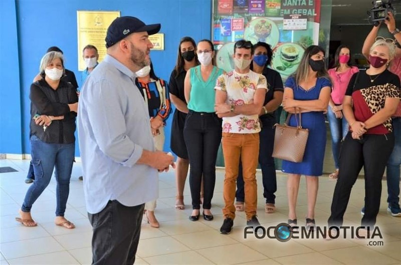PRESIDENTE ALEX REDANO INVESTE MAIS DE 1 MILH&Atilde;O EM MATERIAIS PEDAG&Oacute;GICOS NAS ESCOLAS DE ARIQUEMES