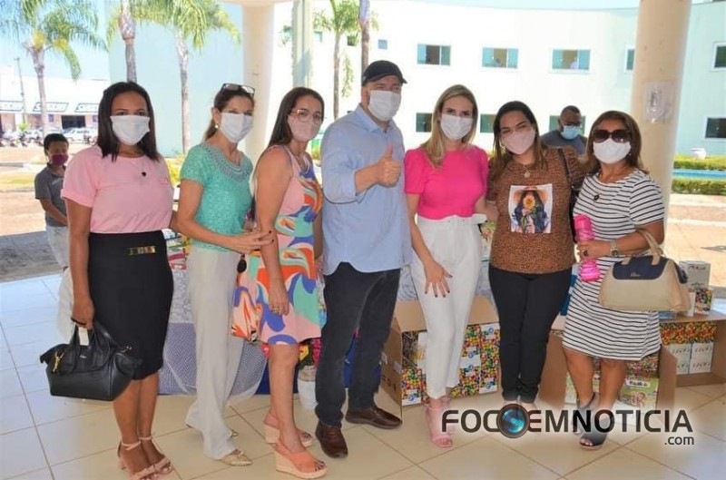 PRESIDENTE ALEX REDANO INVESTE MAIS DE 1 MILH&Atilde;O EM MATERIAIS PEDAG&Oacute;GICOS NAS ESCOLAS DE ARIQUEMES