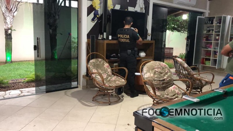 POL&Iacute;CIA FEDERAL DEFLAGRA OPERA&Ccedil;&Atilde;O EM 08 MUNIC&Iacute;PIOS DE ROND&Ocirc;NIA, EM ARIQUEMES 04 PRIS&Otilde;ES E 08 BUSCAS