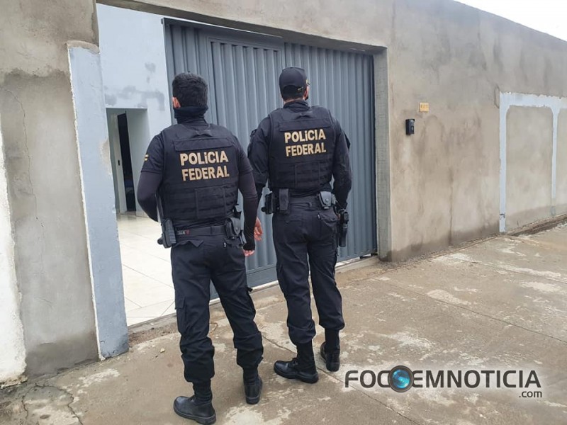 POL&Iacute;CIA FEDERAL DEFLAGRA OPERA&Ccedil;&Atilde;O EM 08 MUNIC&Iacute;PIOS DE ROND&Ocirc;NIA, EM ARIQUEMES 04 PRIS&Otilde;ES E 08 BUSCAS