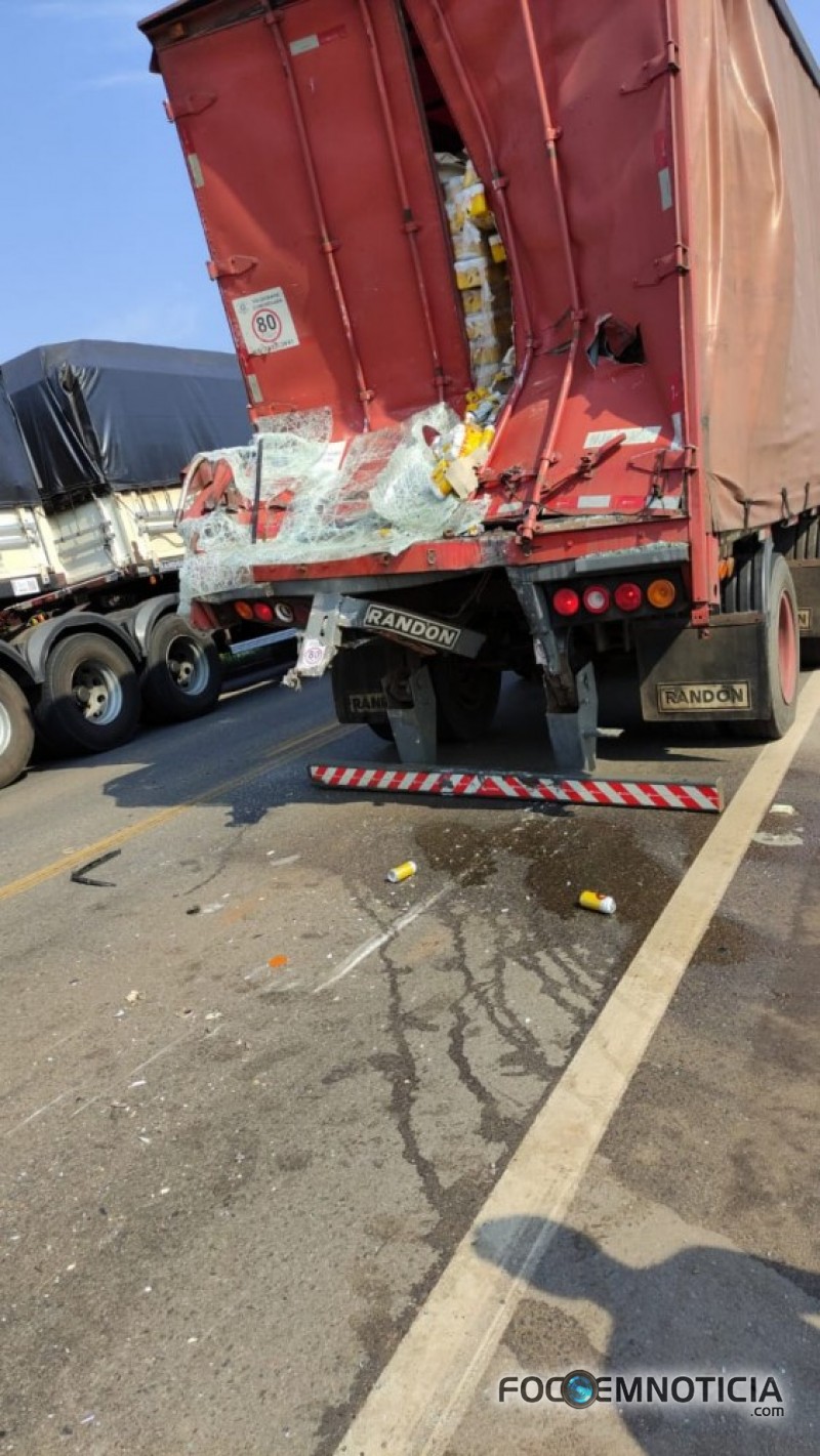 ACIDENTE NA BR - 364 ENVOLVENDO &Ocirc;NIBUS DA EUCATUR E MAIS 02 CARROS DEIXA SEIS PESSOAS FERIDAS