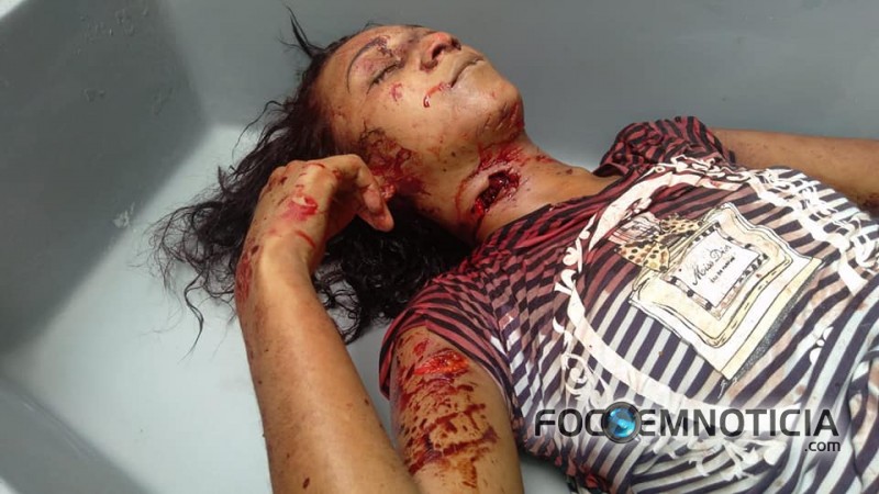 MULHER &Eacute; ASSASSINADA A GOLPES DE FACA NO SETOR - 04 EM ARIQUEMES, IMAGENS DE ALTO IMPACTO