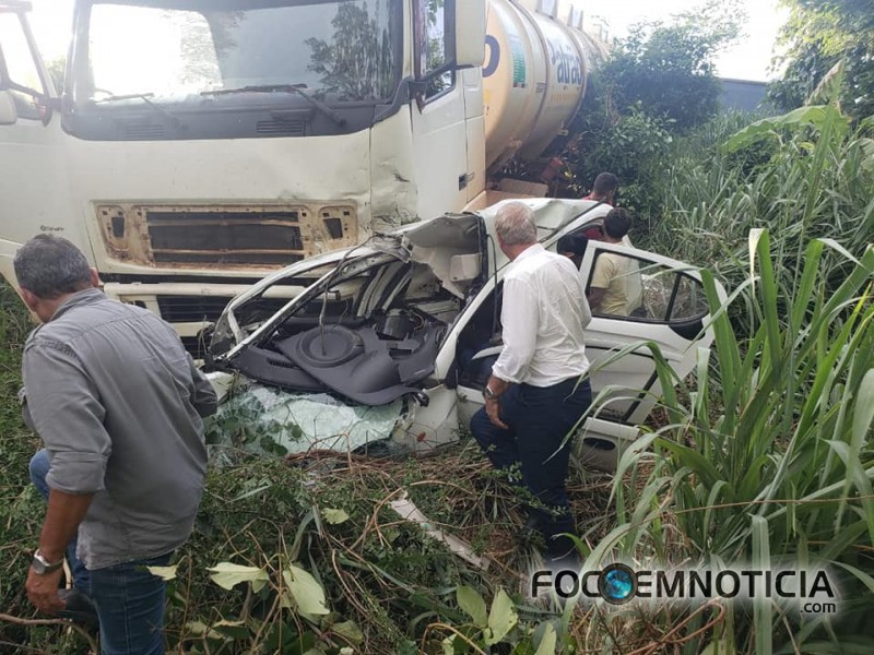 ACIDENTE NA BR - 364 PR&Oacute;XIMO A ARIQUEMES ENTRE CARRETA E CHERY FAZ MAIS UMA V&Iacute;TIMA, FOTOS E V&Iacute;DEOS