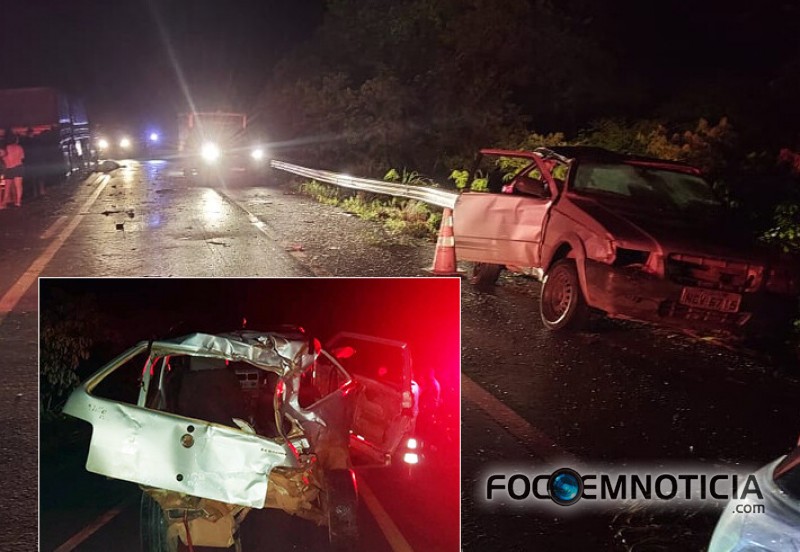 ACIDENTE NA BR - 364 ENVOLVENDO UNO E CARRETA MATA MAIS UMA PESSOA