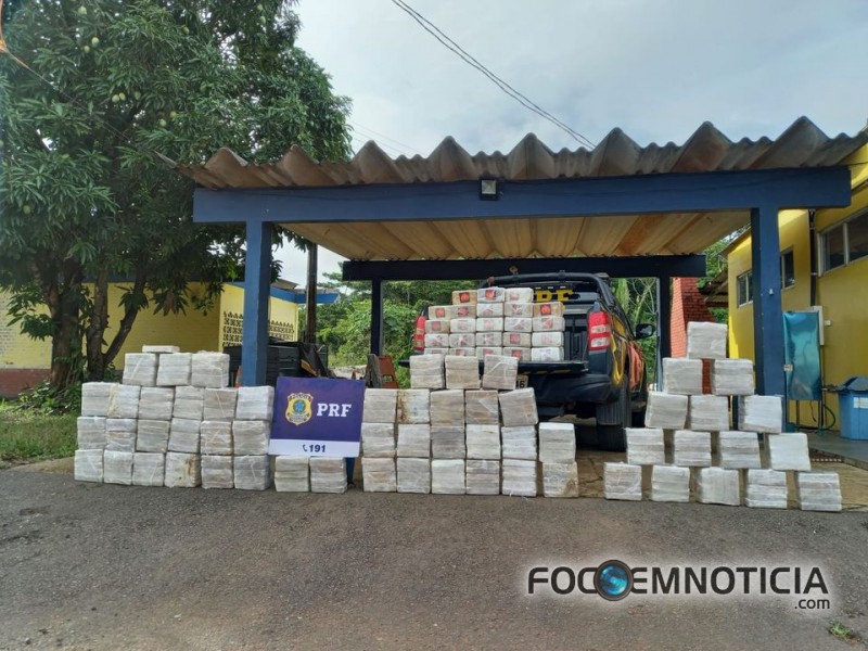 PRF APREENDE 400 QUILOS DE COCA&Iacute;NA NA BR - 364, A MAIOR DE 2021, DROGA SERIA ENTREGUE EM PORTO VELHO
