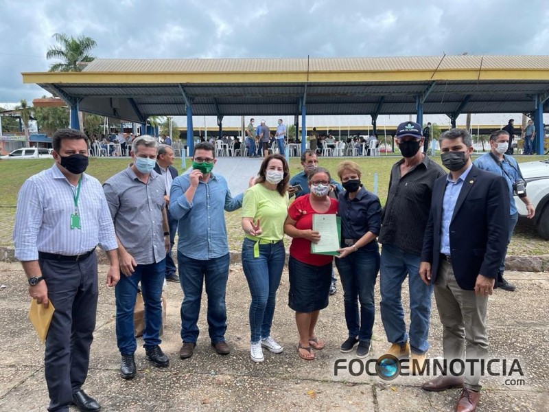 MAIS DE 14 MIL T&Iacute;TULOS S&Atilde;O ENTREGUES A PRODUTORES RURAIS EM ROND&Ocirc;NIA