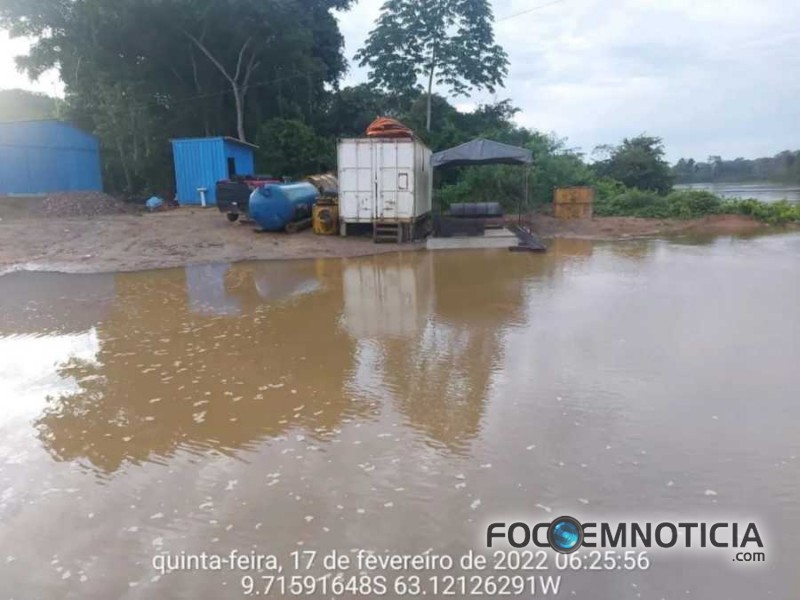 RIO JAMARI TRANSBORDA E SERVI&Ccedil;OS DA BALSA QUE DA ACESSO AO MUNIC&Iacute;PIO DE ALTO PARA&Iacute;SO EST&Atilde;O SUSPENSOS