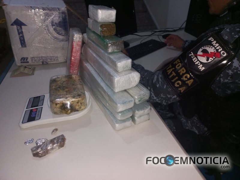 POL&Iacute;CIA MILITAR PRENDE TRAFICANTE COM 08 QUILOS DE DROGAS NO BAIRRO MARECHAL RONDON EM ARIQUEMES