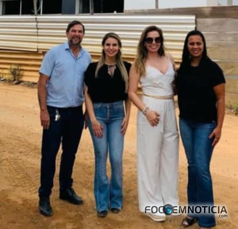 PARCERIA ENTRE PREFEITA CARLA E VEREADORA SIMONE LEVAM BENEF&Iacute;CIOS PARA COMUNIDADE EM ARIQUEMES