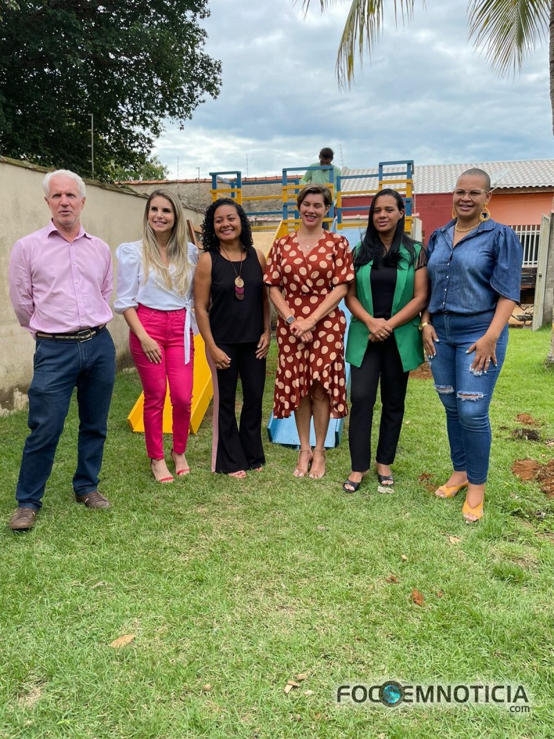 "CASA NOELI" RECEBE PARQUINHO, VEREADORA SIMONE DIZ QUE INSTITUI&Ccedil;&Atilde;O &Eacute; UM EXEMPLO EM ARIQUEMES