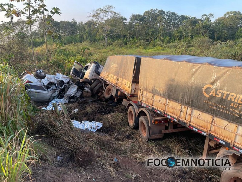 ACIDENTE ENVOLVENDO SW4 E CARRETA MATA 02 PESSOAS, V&Iacute;TIMAS FORAM IDENTIFICADAS, VEJA O V&Iacute;DEO