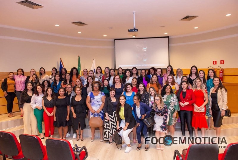 VEREADORA SIMONE MACEDO: SOMOS MAIORIA NO ELEITORADO E MINORIA NAS CASAS LEGISLATIVAS
