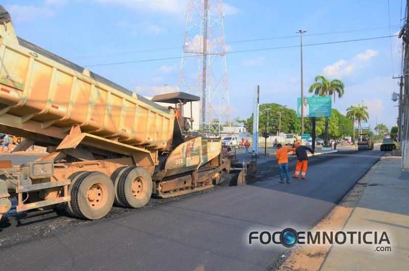 AVENIDA TANCREDO NEVES SER&Aacute; RECAPEADA EM ARIQUEMES, SERVI&Ccedil;O &Eacute; UMA PARCERIA ENTRE GOVERNO E MUNIC&Iacute;PIO