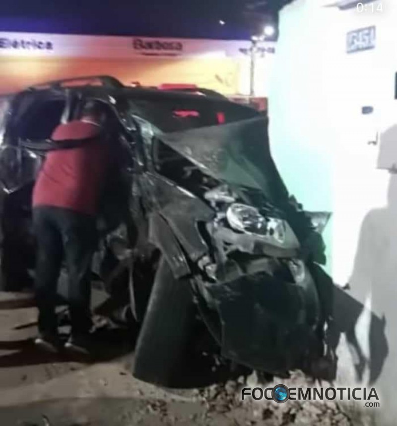 DEPUTADO ALAN QUEIROZ SOFRE GRAVE ACIDENTE E FICA PRESO NAS FERRAGENS, FOTOS E V&Iacute;DEOS