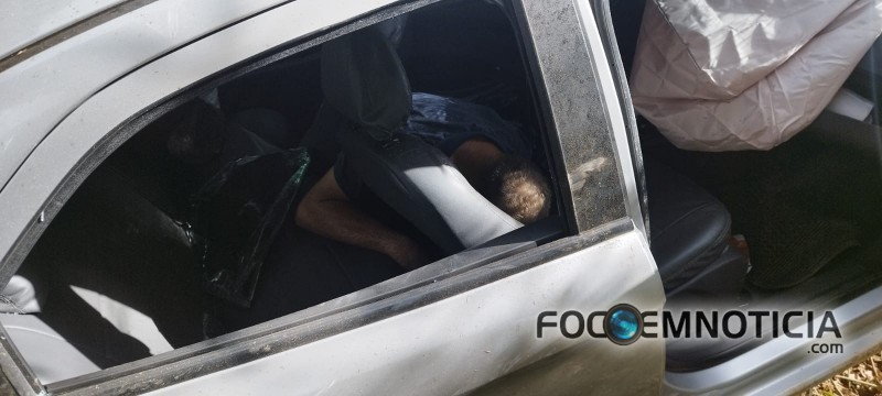 MARIDO MATA MULHER A GOLPE DE FAC&Atilde;O NO SETOR - 02  EM ARIQUEMES, NA FUGA MORRE EM ACIDENTE, V&Iacute;DEO