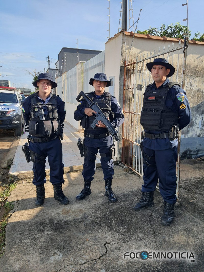 ARIQUEMES: CASA DO JORNALISTA EDIRCEU LIMA E ALVEJADA COM OITO TIROS, SINJOR EMITE NOTA DE REP&Uacute;DIO