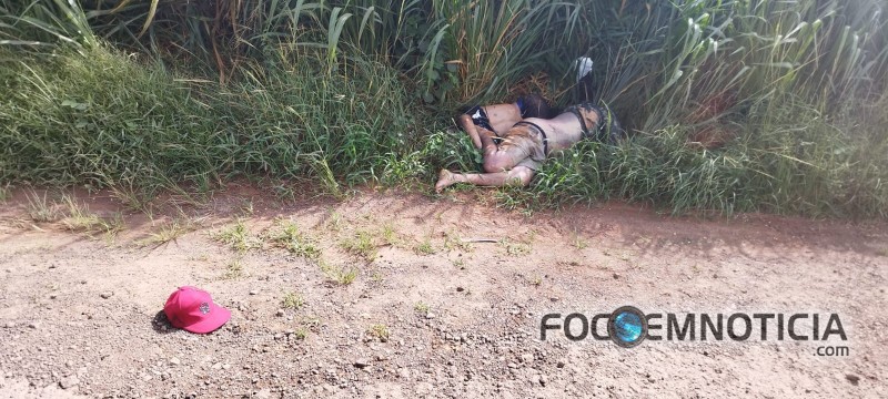 JOVENS S&Atilde;O EXECUTADOS A TIROS EM ARIQUEMES, CORPOS S&Atilde;O ACHADOS AS MARGENS DA BR  364, IMAGENS FORTES