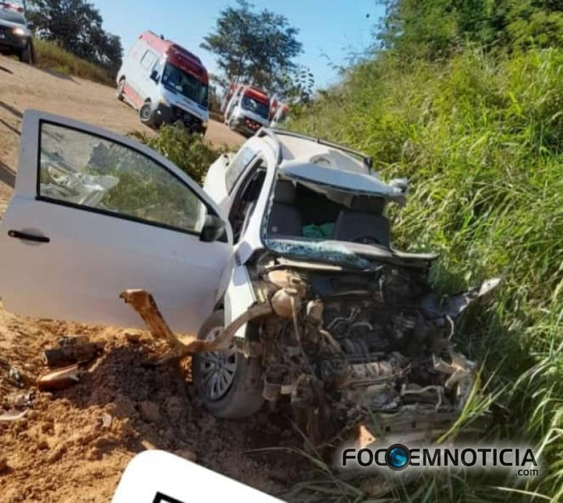 GRAVE ACIDENTE NO B - 40 SUL DEIXA 04 PESSOAS FERIDAS, UMA EM ESTADO GRAVE FOTOS E V&Iacute;DEOS