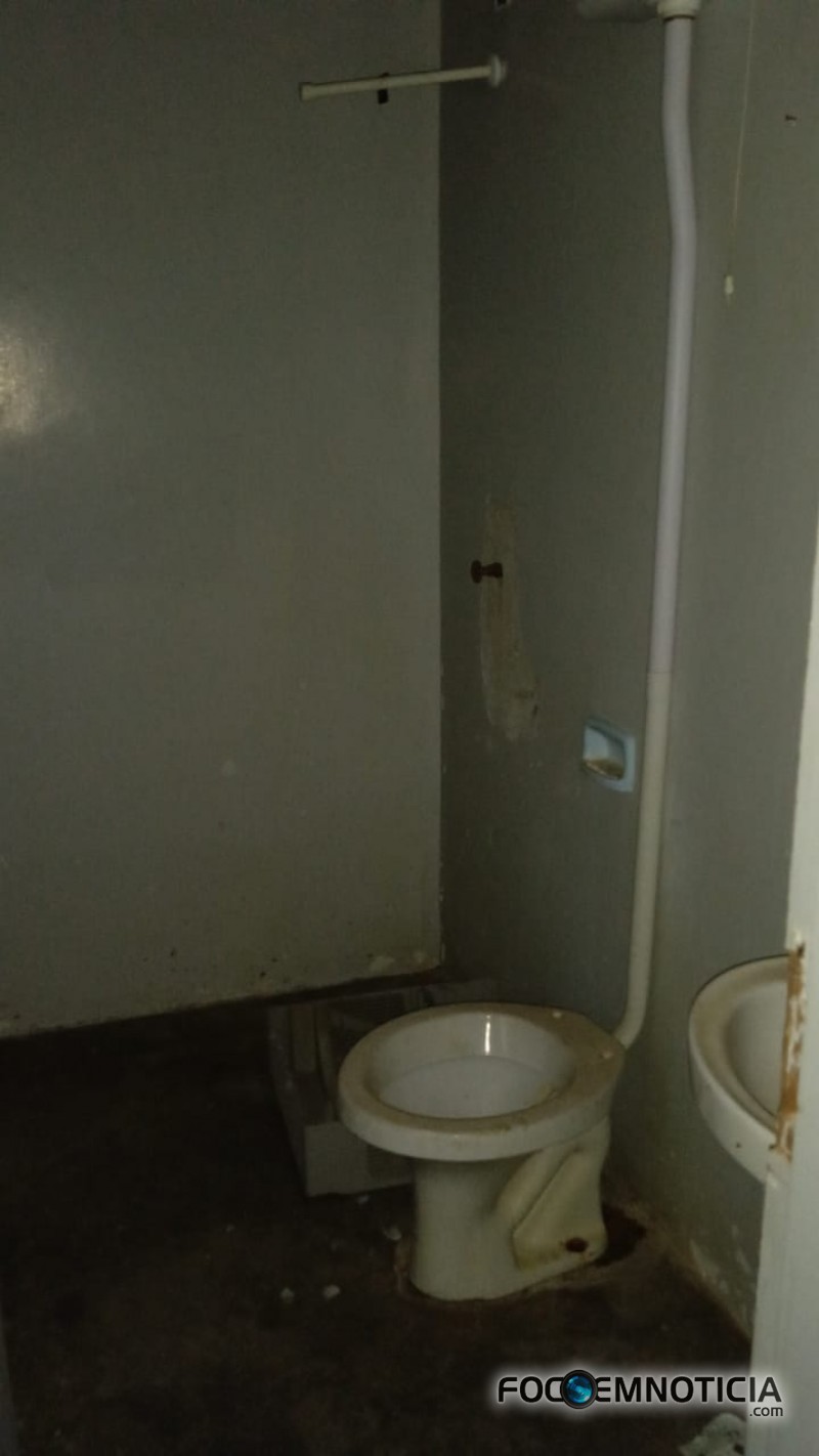 PASSADO 15 MESES OBRA DA REFORMA DO HOSPITAL DA CRIAN&Ccedil;A EM ARIQUEMES N&Atilde;O PASSOU DE PROMESSA