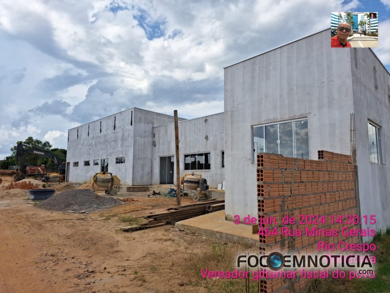 DESCASO E ABANDONO EM RIO CRESPO, OBRAS PARALISADAS E O PR&Eacute;DIO DA BIBLIOTECA FECHADO H&Aacute; DOIS ANOS