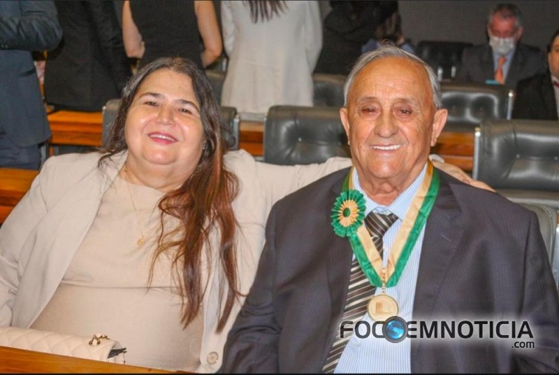 JO&Atilde;O GON&Ccedil;ALVES &Eacute; CONDECORADO PELA C&Acirc;MARA FEDERAL COM A "MEDALHA M&Eacute;RITO LEGISLATIVO"